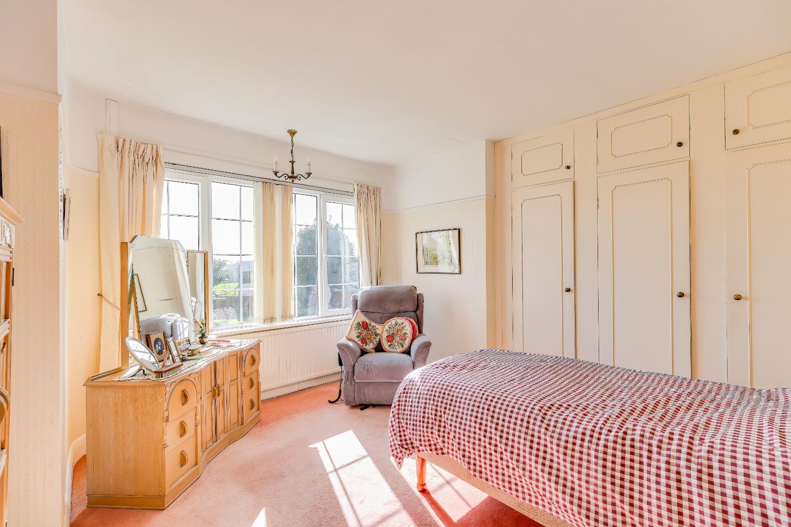 Hutchwns Close, Porthcawl, Bridgend County Borough, CF36 3LD